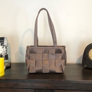 Harvey’s Seatbelt Bag Small Satchel